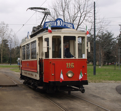 tram-1